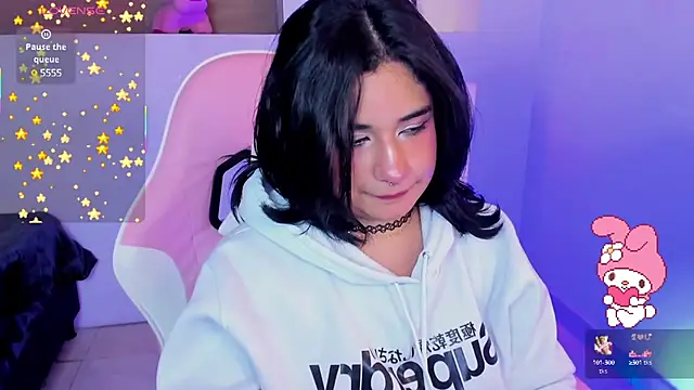 Snapshot of BonnieTaylor0 chatting on 03-06-25, 11:03 BonnieTaylor0 online show from 03-06-25, 11:03