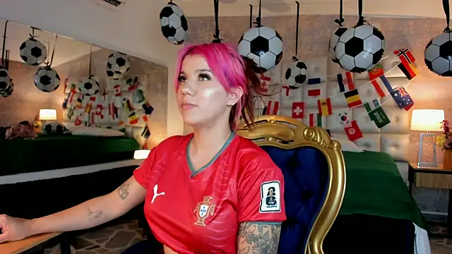 MelaniieRoux online show from 06-21-26, 03:56