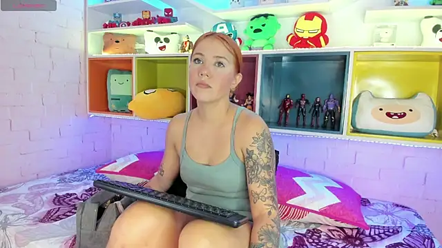 MelaniieRoux online show from 04-08-26, 07:37