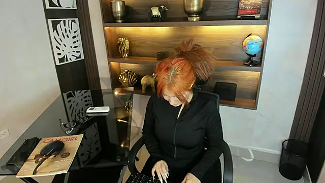 MelaniieRoux online show from 04-10-26, 07:43