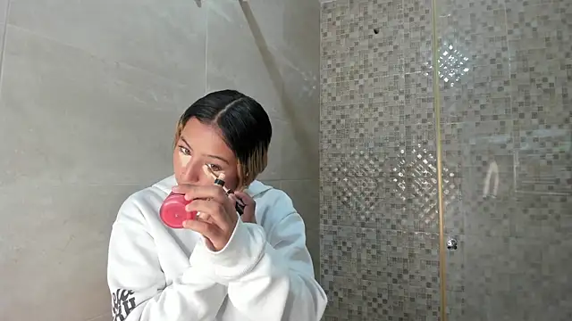 miranda villa online show from 11-26-25, 12:05