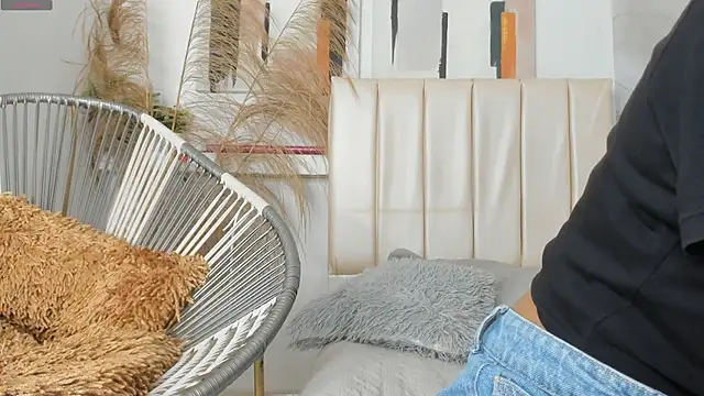 miranda villa online show from 04-09-26, 12:22