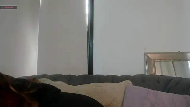 miranda villa online show from 04-15-26, 12:21