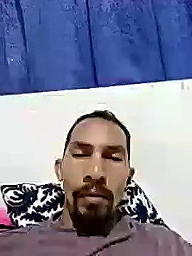 Snapshot of Emilio2034 chatting on 01-14-25, 06:07 Emilio2034 online show from 01-14-25, 06:07