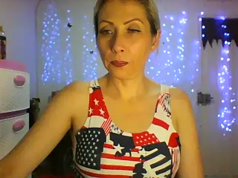 Snapshot of alixia81 chatting on 02-22-25, 11:57 alixia81 online show from 02-22-25, 11:57