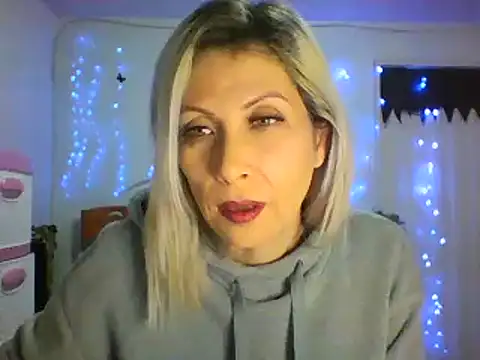 Snapshot of alixia81 chatting on 03-09-25, 11:46 alixia81 online show from 03-09-25, 11:46