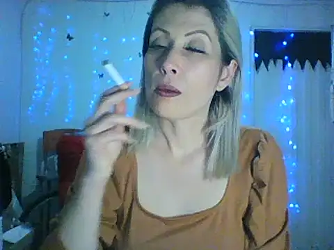 Snapshot of alixia81 chatting on 03-23-25, 02:26 alixia81 online show from 03-23-25, 02:26
