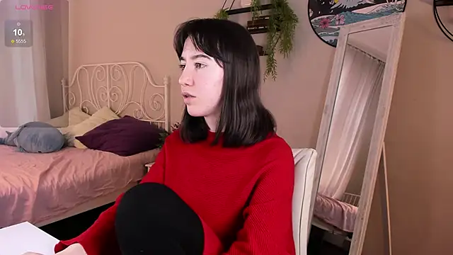 Belle Via online show from 02-24-25, 08:17