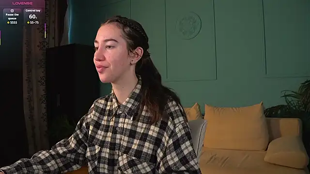 Belle Via online show from 03-09-26, 10:52