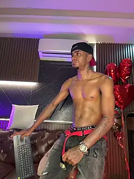 AaronCruz  online show from 02-15-26, 01:21