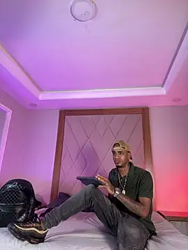 AaronCruz  online show from 03-15-26, 04:19