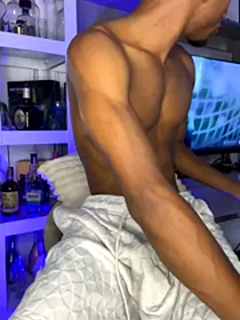 Snapshot of AaronCruz_ chatting on 10-23-25, 02:27 AaronCruz  online show from 10-23-25, 02:27