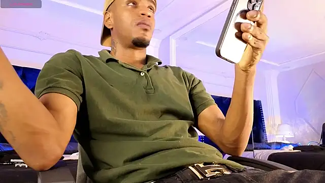 AaronCruz  online show from 04-09-26, 12:34