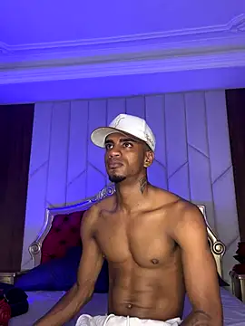 AaronCruz  online show from 12-05-25, 12:54