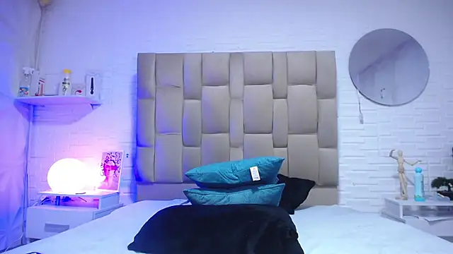 Kristin Ramirez online show from 03-19-25, 02:35