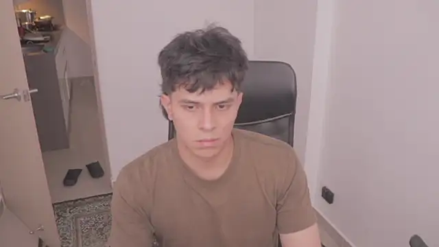 Snapshot of Tony_Hoffa chatting on 09-11-25, 08:42 Tony Hoffa online show from 09-11-25, 08:42