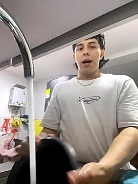 Snapshot of Tony_Hoffa chatting on 10-14-25, 11:25 Tony Hoffa online show from 10-14-25, 11:25