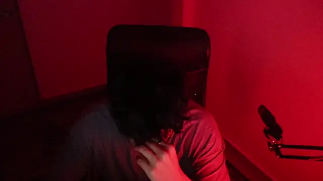 Snapshot of Tony_Hoffa chatting on 11-26-25, 11:16 Tony Hoffa online show from 11-26-25, 11:16