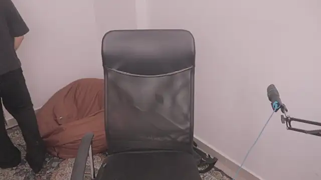 Snapshot of Tony_Hoffa chatting on 12-01-25, 06:20 Tony Hoffa online show from 12-01-25, 06:20