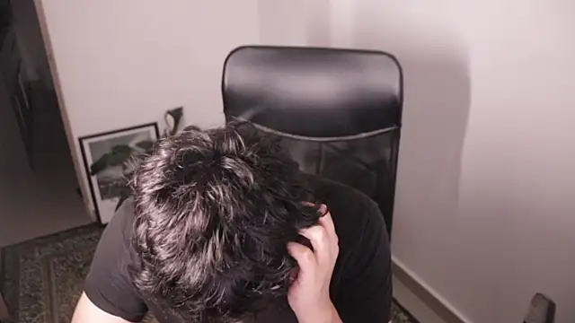 Tony Hoffa online show from 04-18-26, 01:30