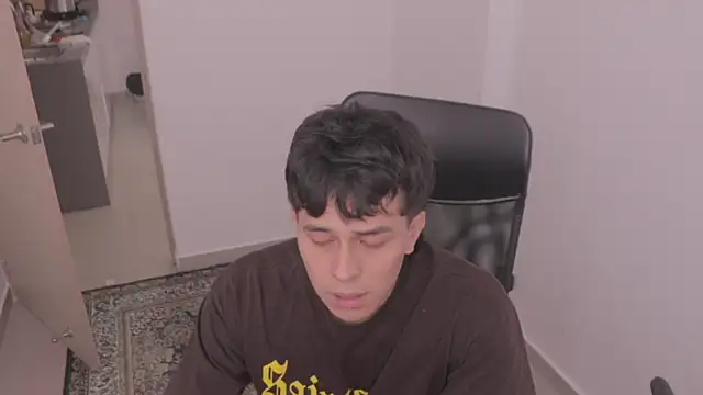 Snapshot of Tony_Hoffa chatting on 09-17-25, 08:33 Tony Hoffa online show from 09-17-25, 08:33