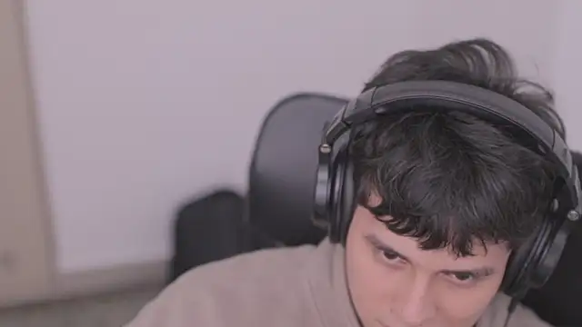 Snapshot of Tony_Hoffa chatting on 10-10-25, 10:21 Tony Hoffa online show from 10-10-25, 10:21