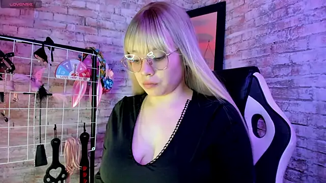 Cherry xoxx online show from 10-26-25, 01:55