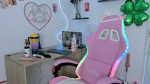 AlyRoses online show from 03-21-25, 12:18