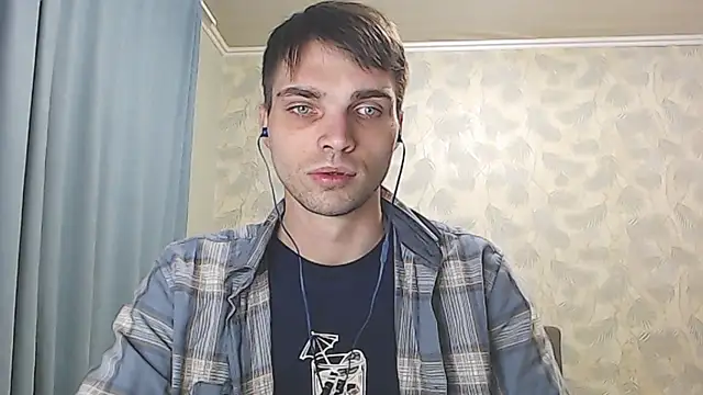 Snapshot of Simbo_cool chatting on 05-16-26, 01:04 Simbo cool online show from 05-16-26, 01:04
