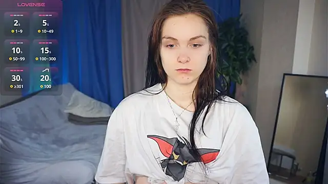 Snapshot of RandiAshv chatting on 02-06-25, 05:03 RandiAshv online show from 02-06-25, 05:03