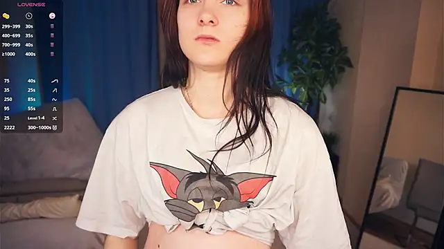 Snapshot of RandiAshv chatting on 02-18-25, 05:09 RandiAshv online show from 02-18-25, 05:09