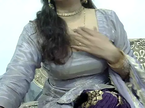 Snapshot of mishi_kaur chatting on 01-18-25, 05:41 mishi kaur online show from 01-18-25, 05:41