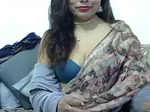 Snapshot of mishi_kaur chatting on 01-15-25, 09:45 mishi kaur online show from 01-15-25, 09:45