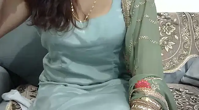 Snapshot of mishi_kaur chatting on 12-10-24, 02:59 mishi kaur online show from 12-10-24, 02:59