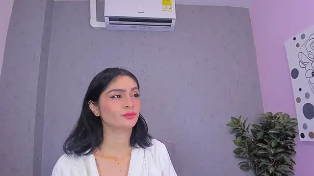 Snapshot of Tiffany_mendez chatting on 05-06-26, 12:09 Tiffany mendez online show from 05-06-26, 12:09