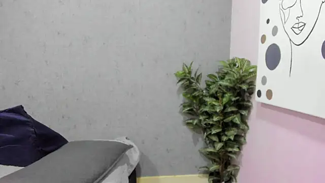 Tiffany mendez online show from 02-05-26, 12:12