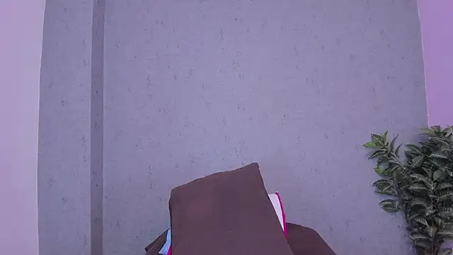 Tiffany mendez online show from 04-16-26, 12:06