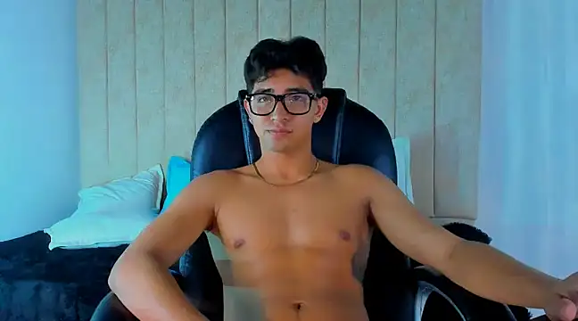 Snapshot of Muichiro_tokito1 chatting on 02-22-25, 04:18 Muichiro tokito1 online show from 02-22-25, 04:18