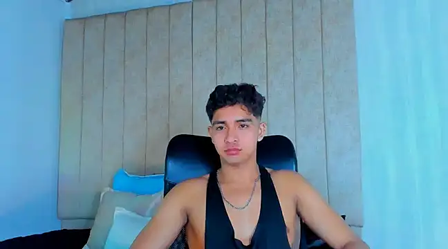 Snapshot of Muichiro_tokito1 chatting on 02-09-25, 04:04 Muichiro tokito1 online show from 02-09-25, 04:04