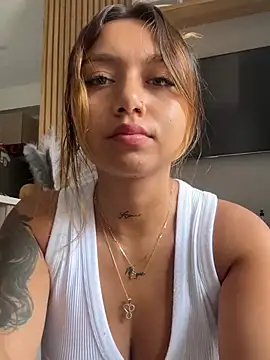 amanda-medrano1 online show from 02-04-25, 05:23