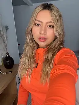 amanda-medrano1 online show from 02-12-26, 02:39