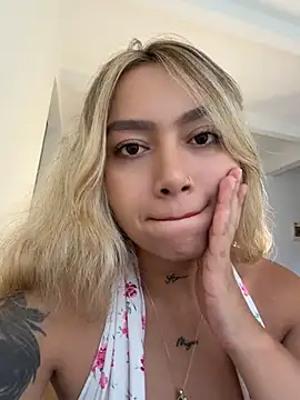 amanda-medrano1 online show from 07-15-26, 03:19