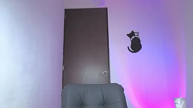 Saturno v online show from 10-24-25, 02:32