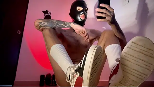 Saturno v online show from 10-30-25, 11:08