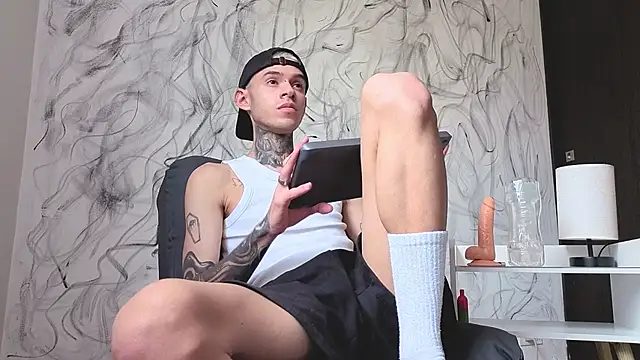 Saturno v online show from 10-04-25, 05:09