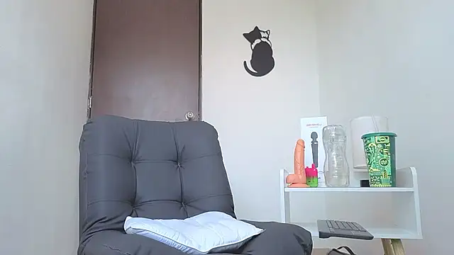 Saturno v online show from 10-24-25, 02:38