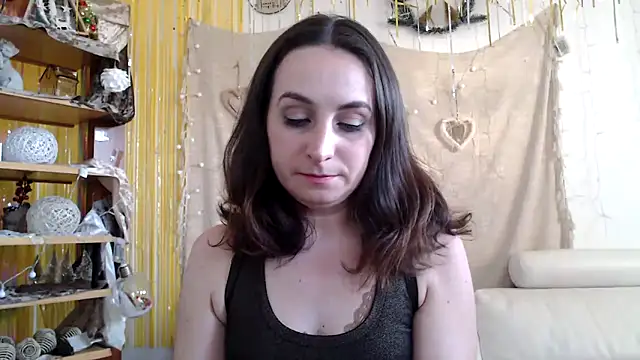 AskMeStandUp online show from 03-07-26, 04:45