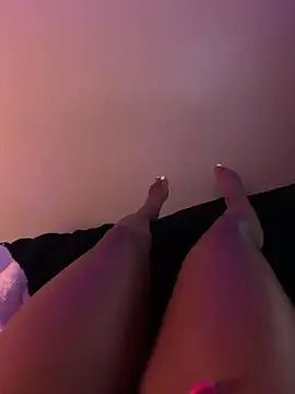 ReineNeferrti online show from 10-23-25, 11:47