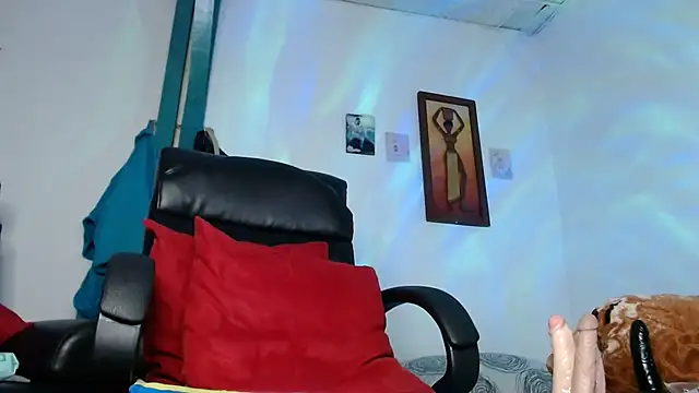 Sexy-Favgirl online show from 04-02-26, 09:05