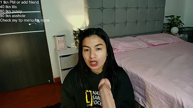 ChloeSanchezx online show from 10-15-25, 01:37